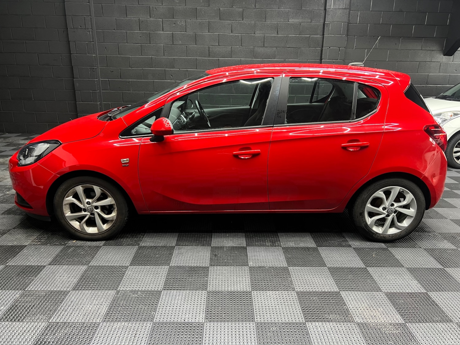 Used Vauxhall Corsa 2015 for sale - 77460506: Photo 5