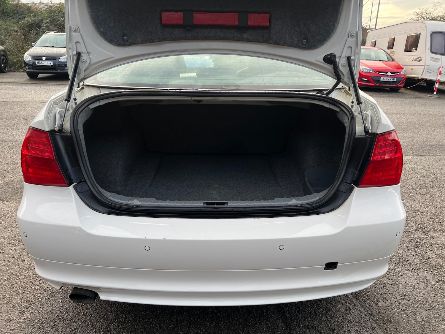 Used BMW 3 Series 2011 for sale - 76972111: Photo 14