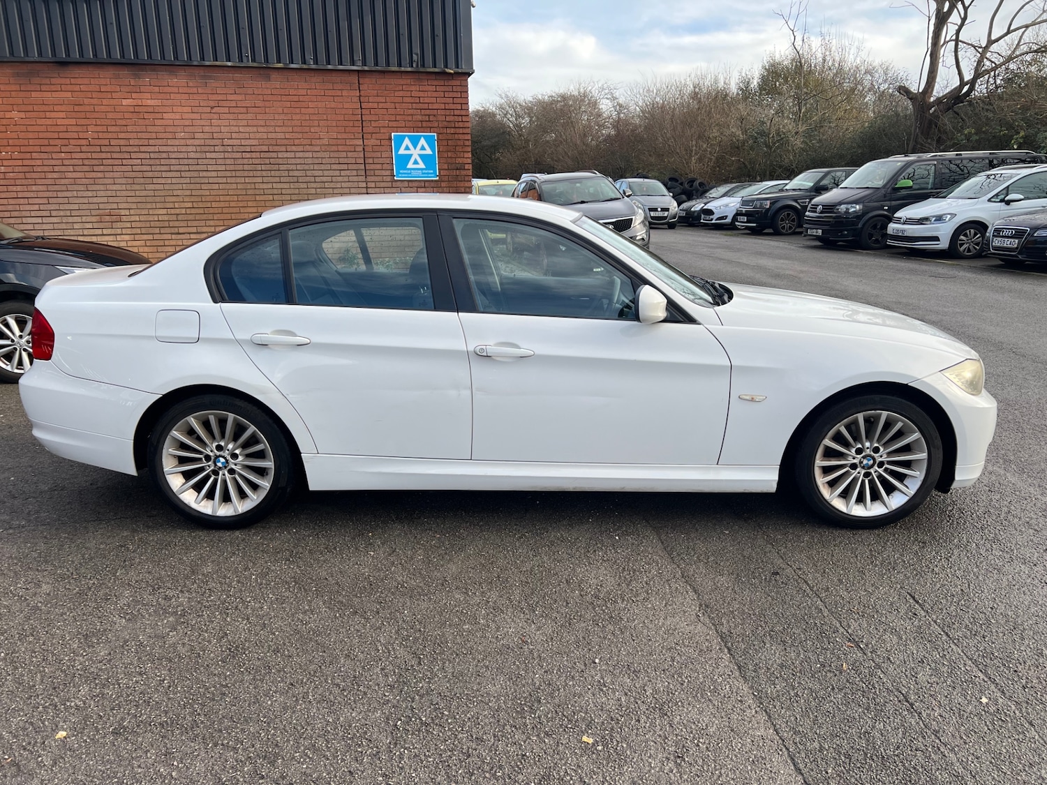 Used BMW 3 Series 2011 for sale - 76972111: Photo 7