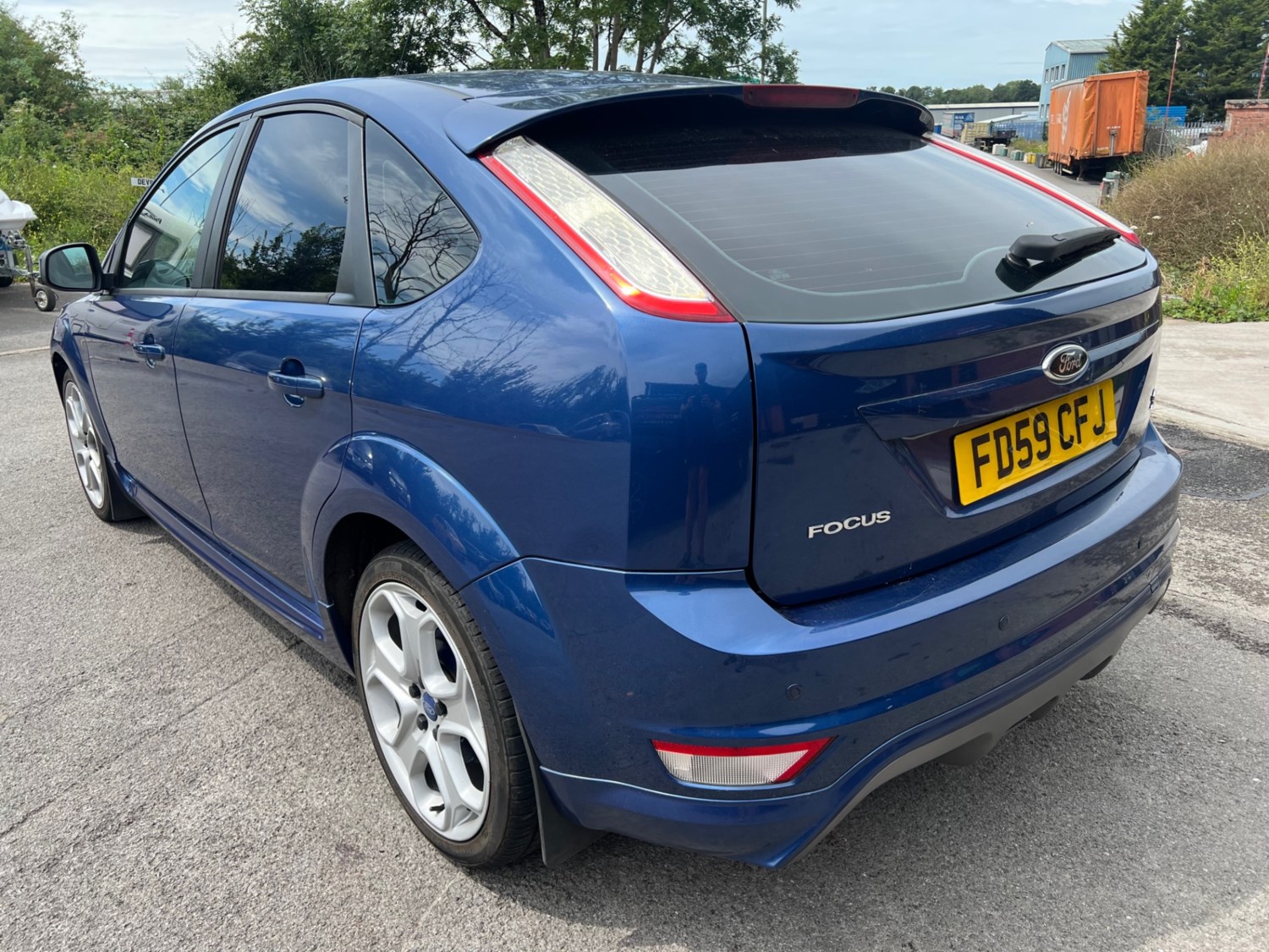 Ford Focus 2010 (59) - 1.6 TDCi Zetec 5dr [110] [DPF] - Image 5