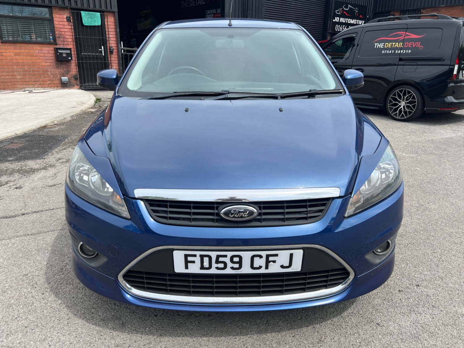 Ford Focus 2010 (59) - 1.6 TDCi Zetec 5dr [110] [DPF] - Image 8
