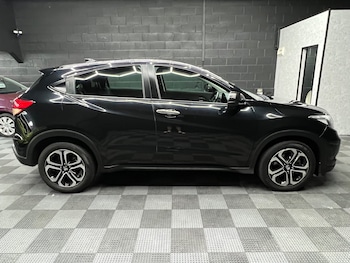 Used Honda HR-V 2016 for sale - 79444630: Photo