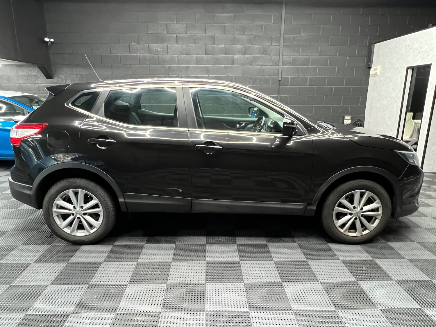 Used Nissan Qashqai 2016 for sale - 76614808: Photo 2