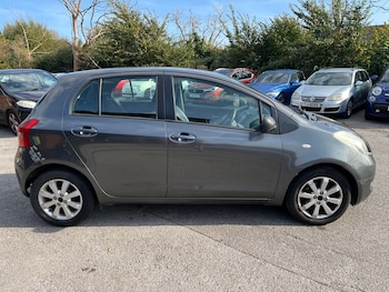 Used Toyota Yaris 2008 for sale - 76130352: Photo