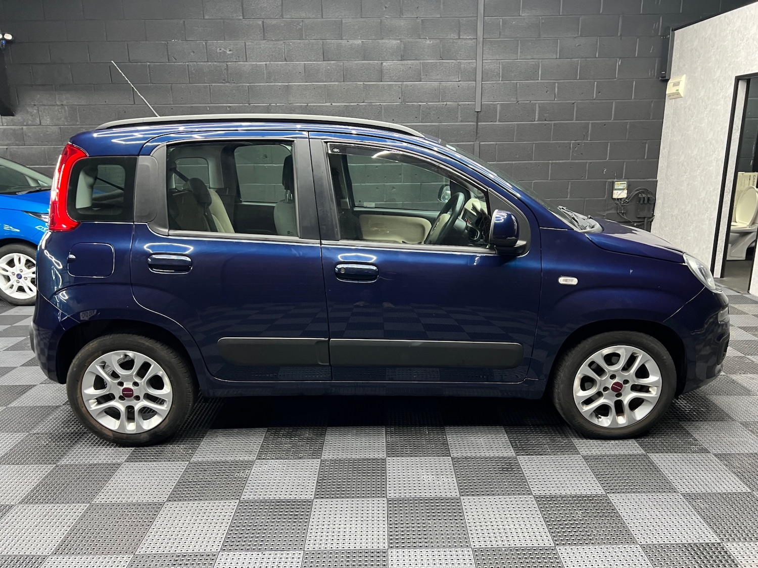 Used Fiat Panda 2015 for sale - 76505035: Photo 2