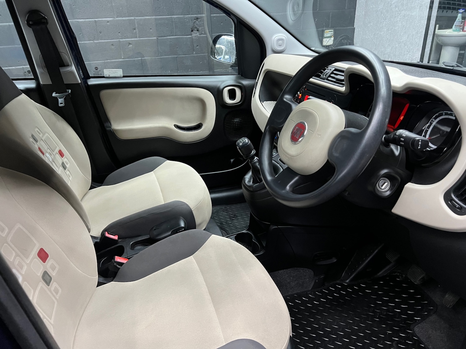 Used Fiat Panda 2015 for sale - 76505035: Photo 9