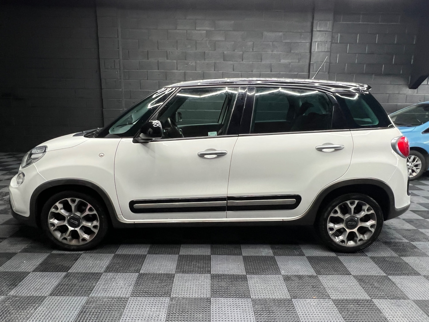 Used Fiat 500L 2013 for sale - 76982641: Photo 6