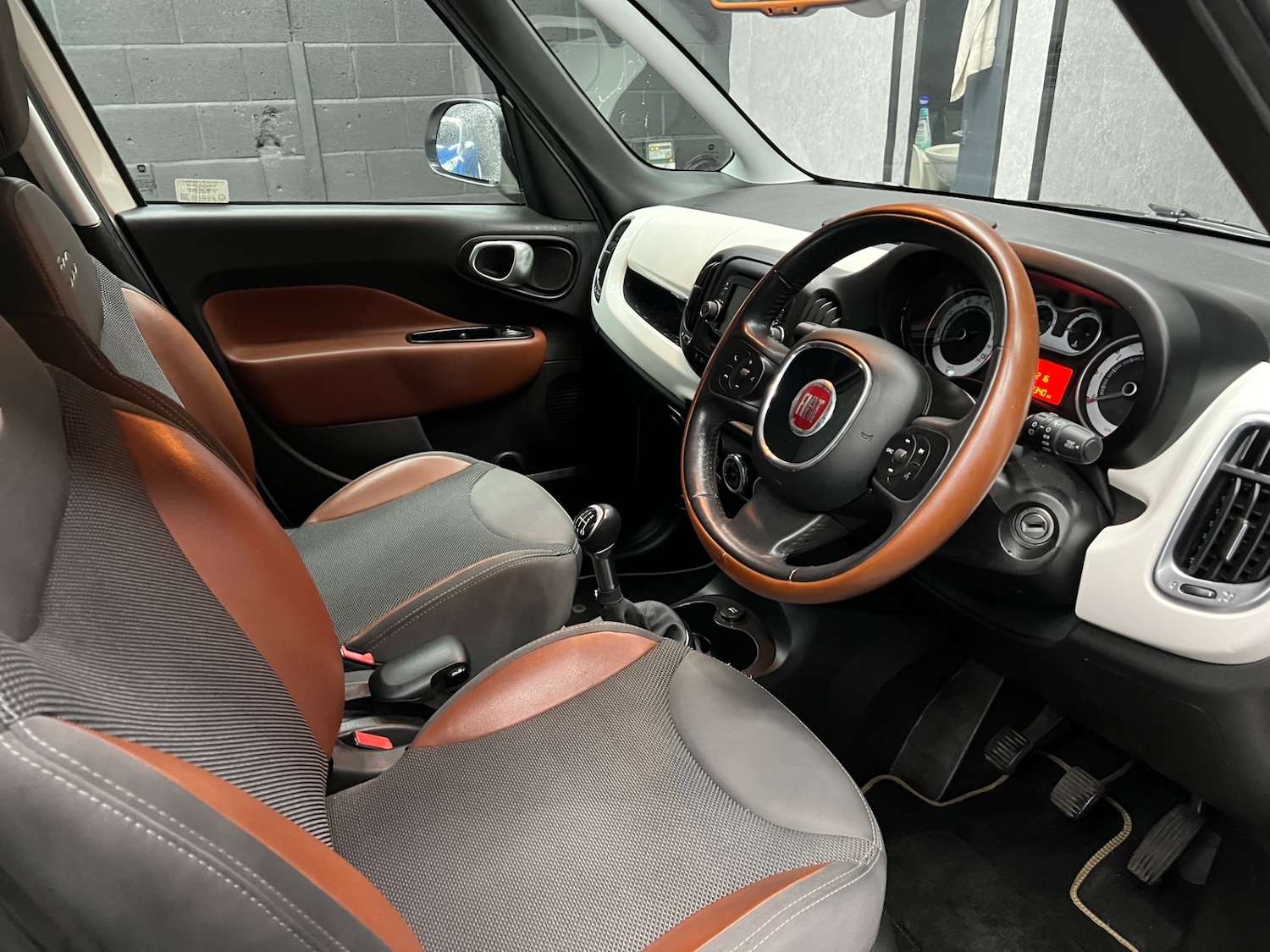 Used Fiat 500L 2013 for sale - 76982641: Photo 9