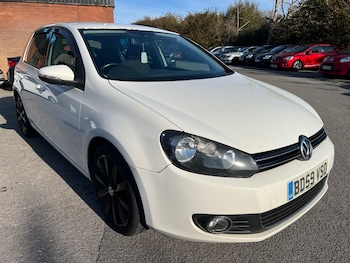 Volkswagen - Golf