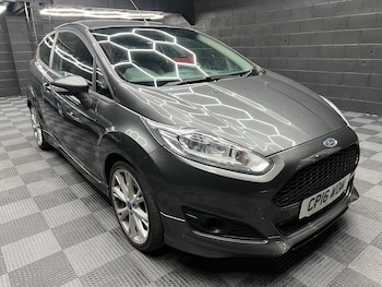 Used Ford Fiesta 2016 for sale - 77998692: Photo