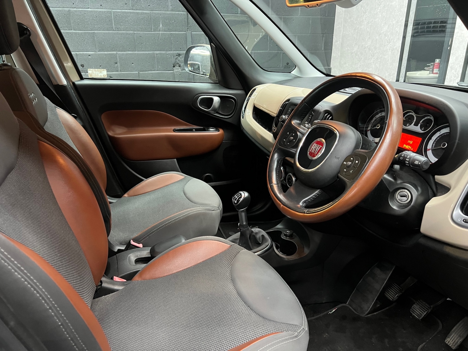 Used Fiat 500L 2014 for sale - 77149500: Photo 9