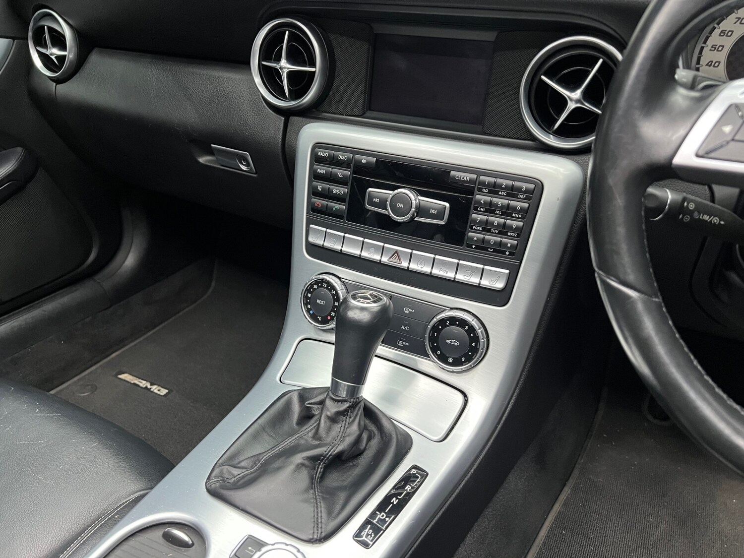 Used Mercedes-Benz SLK 2015 for sale - 78090628: Photo 15