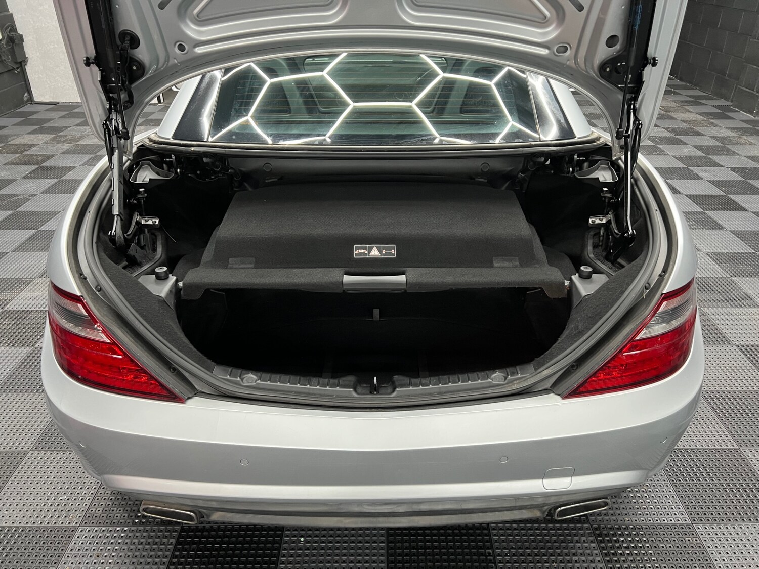 Used Mercedes-Benz SLK 2015 for sale - 78090628: Photo 17