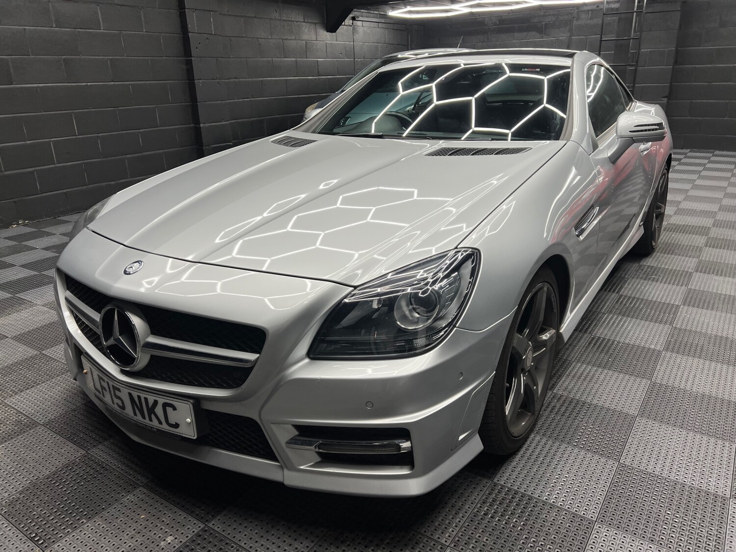 Used Mercedes-Benz SLK 2015 for sale - 78090628: Photo 9
