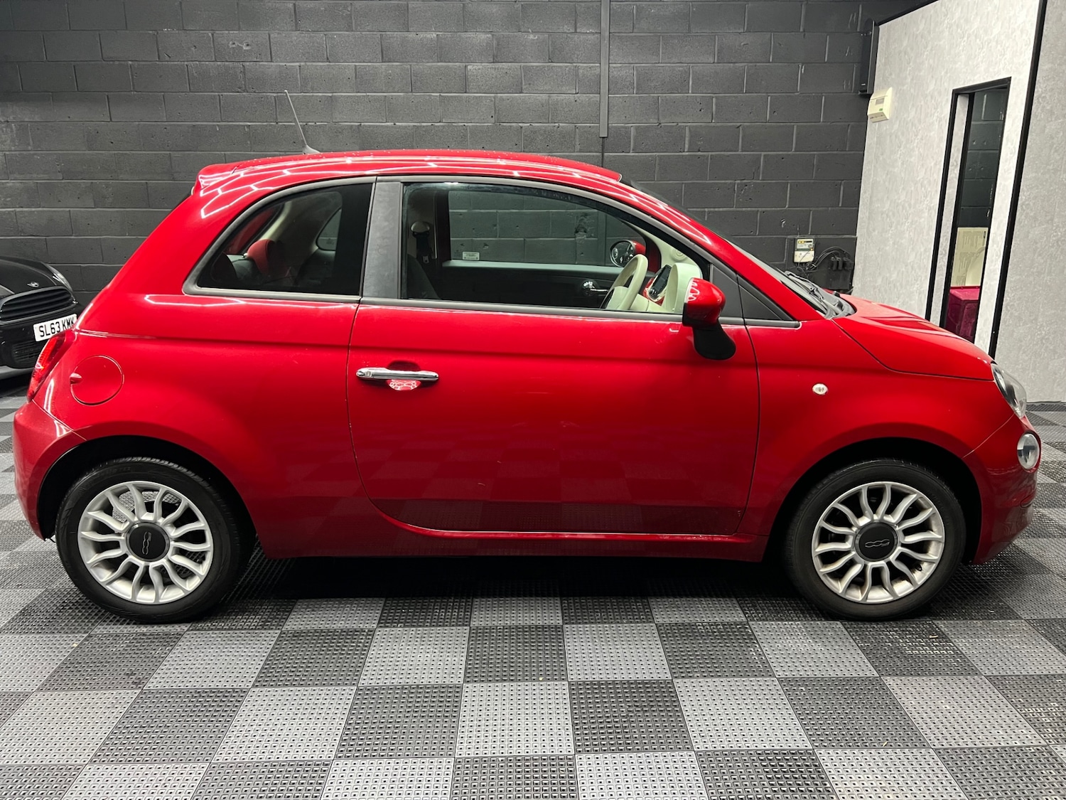 Used Fiat 500 2016 for sale - 77165184: Photo 2