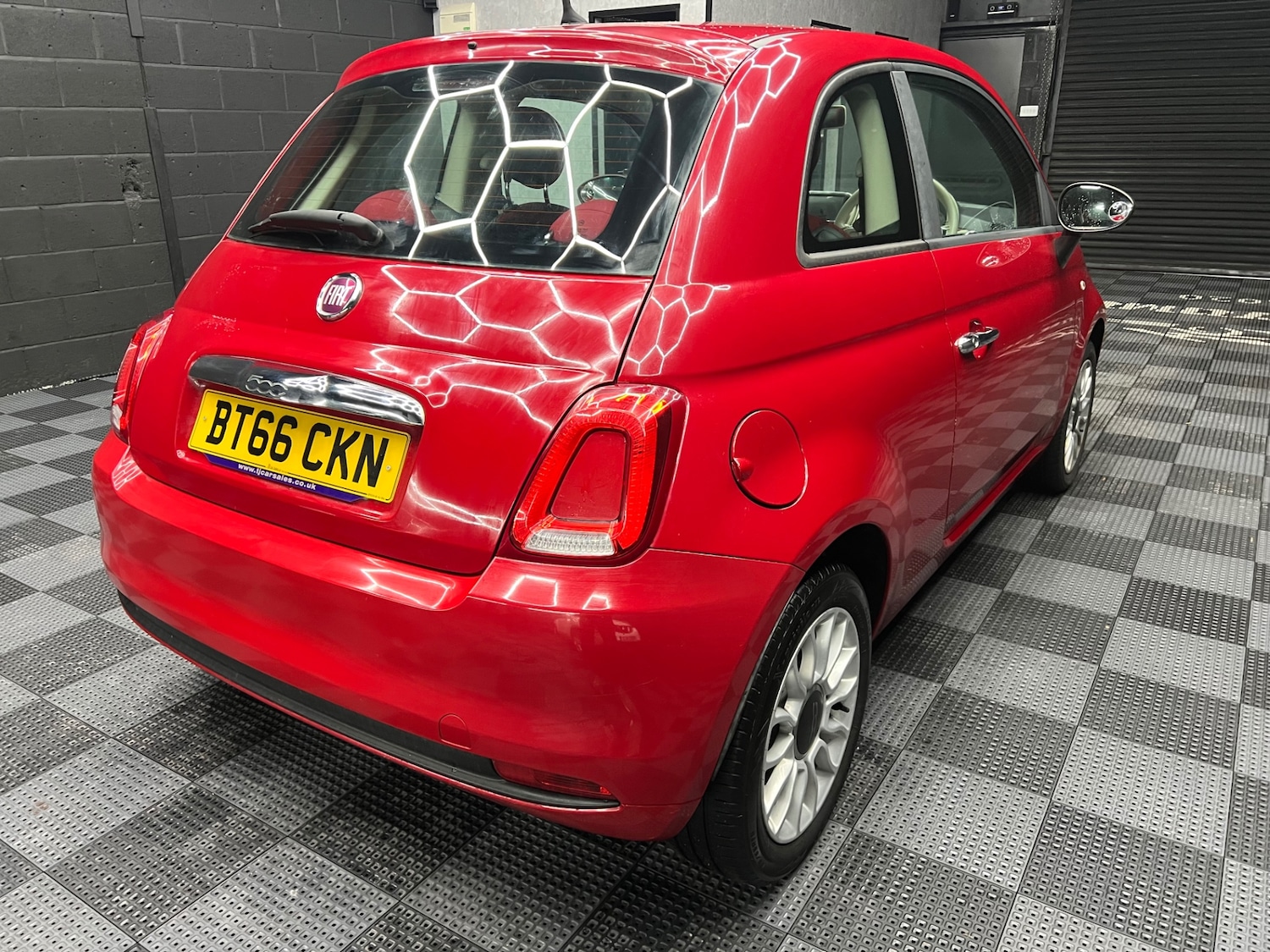 Used Fiat 500 2016 for sale - 77165184: Photo 3