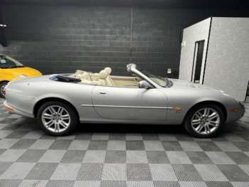 Used Jaguar XKR 2003 for sale - 74859710: Photo