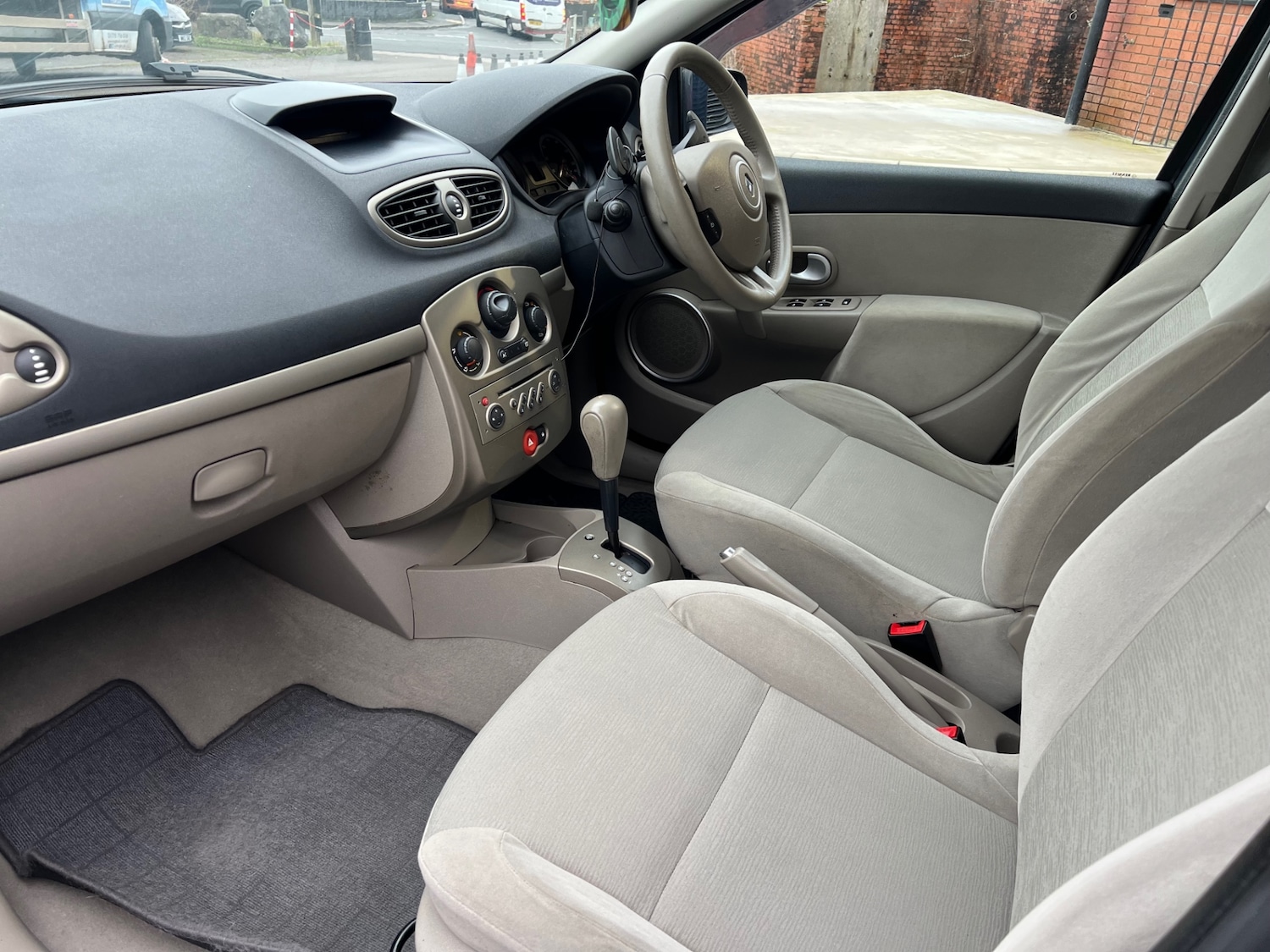 Used Renault Clio 2007 for sale - 77403671: Photo 10