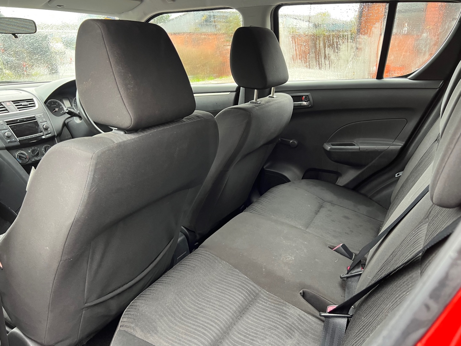 Used Suzuki Swift 2011 for sale - 76352717: Photo 14