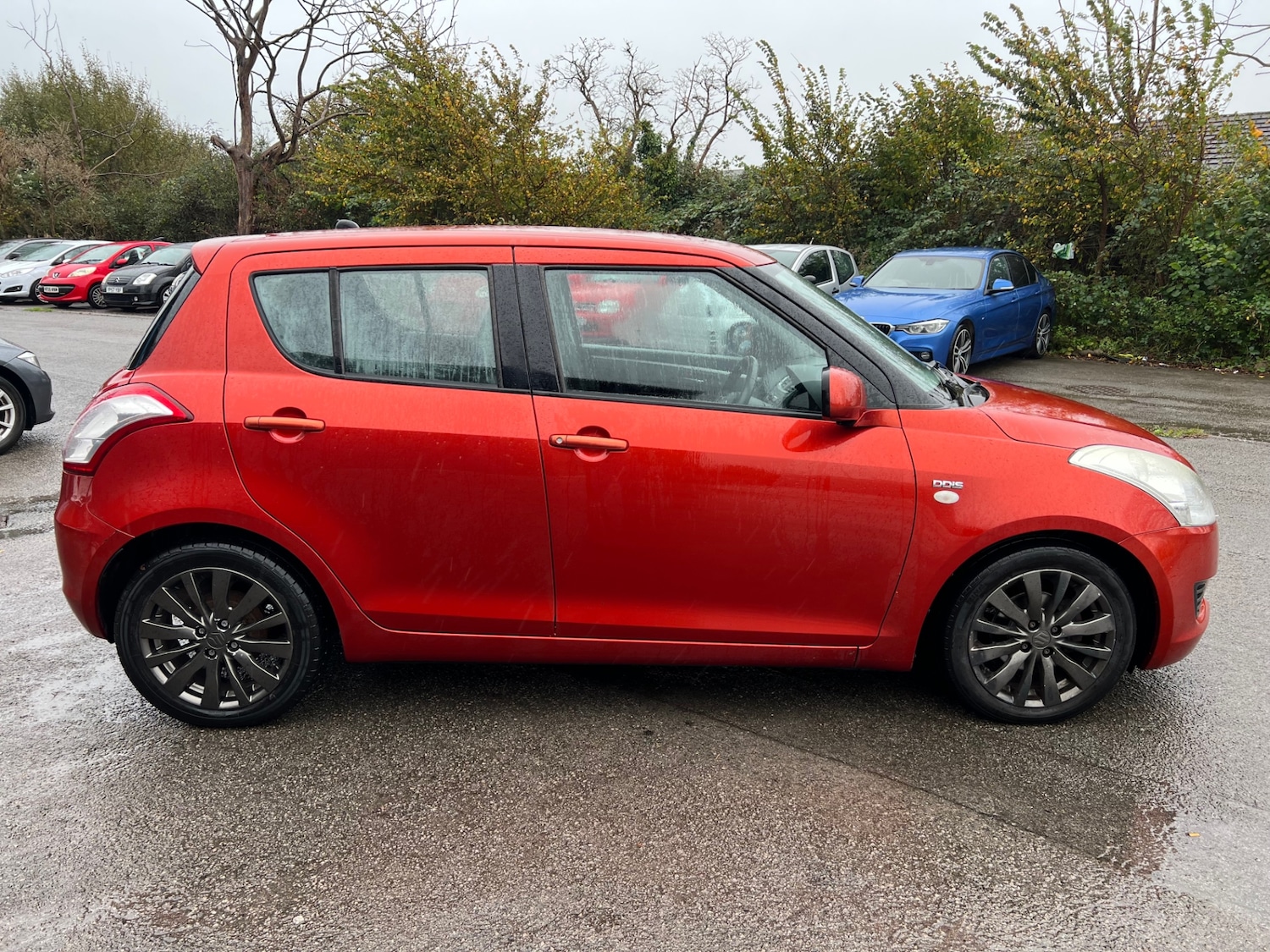 Used Suzuki Swift 2011 for sale - 76352717: Photo 2