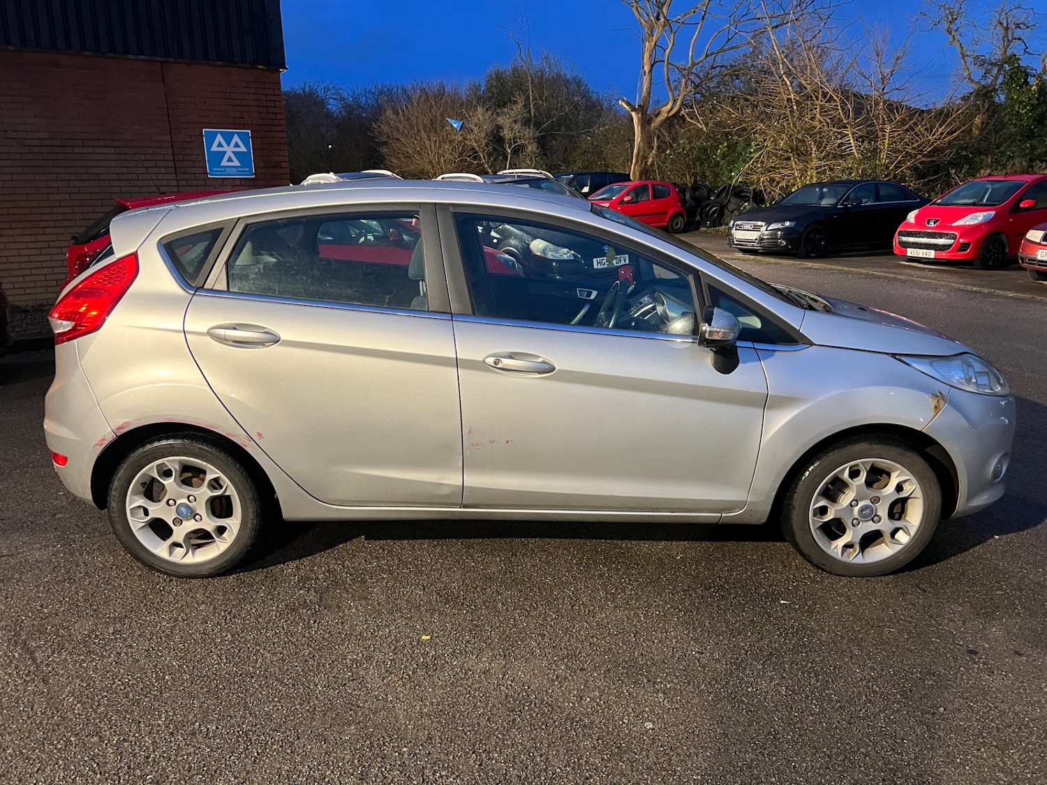Used Ford Fiesta 2012 for sale - 76758792: Photo 2