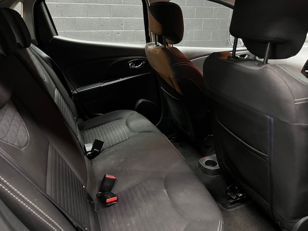 Used Renault Clio 2014 for sale - 76218926: Photo 16