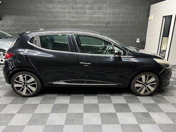 Used Renault Clio 2014 for sale - 76218926: Photo 2