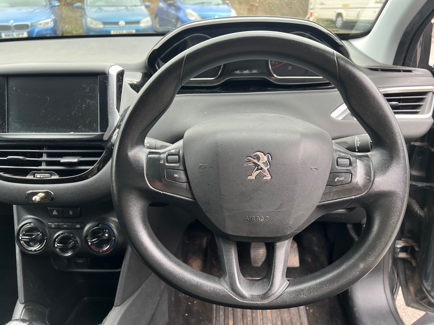 Used Peugeot 208 2013 for sale - 77676202: Photo 12