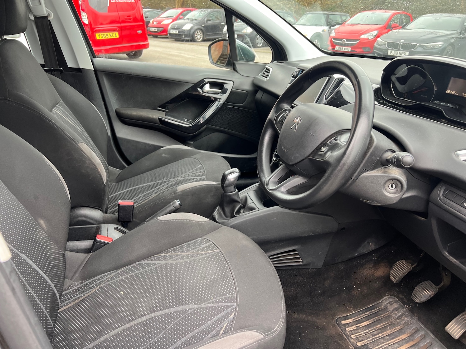 Used Peugeot 208 2013 for sale - 77676202: Photo 9