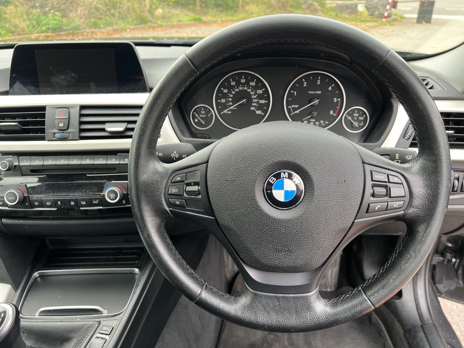 Used BMW 3 Series 2015 for sale - 77579237: Photo 11