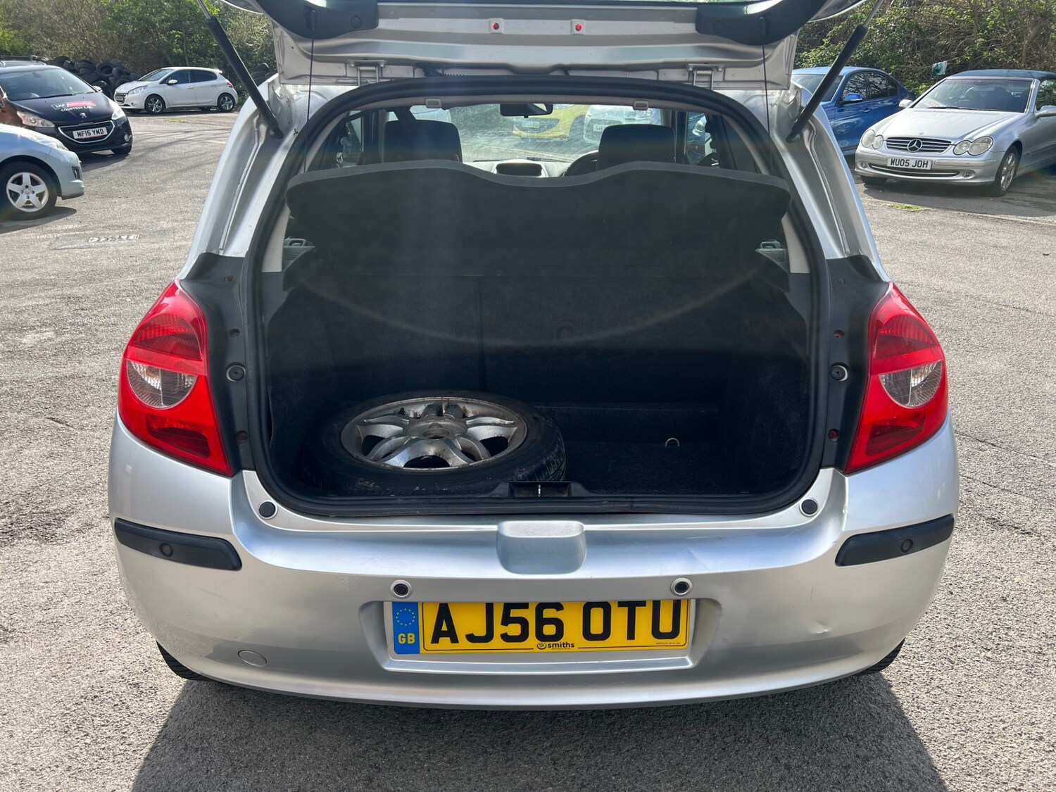 Used Renault Clio 2006 for sale - 78210028: Photo 13