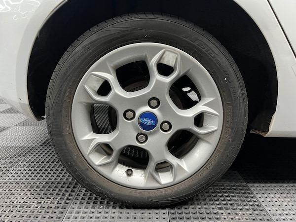Used Ford Fiesta 2012 for sale - 76243948: Photo 13