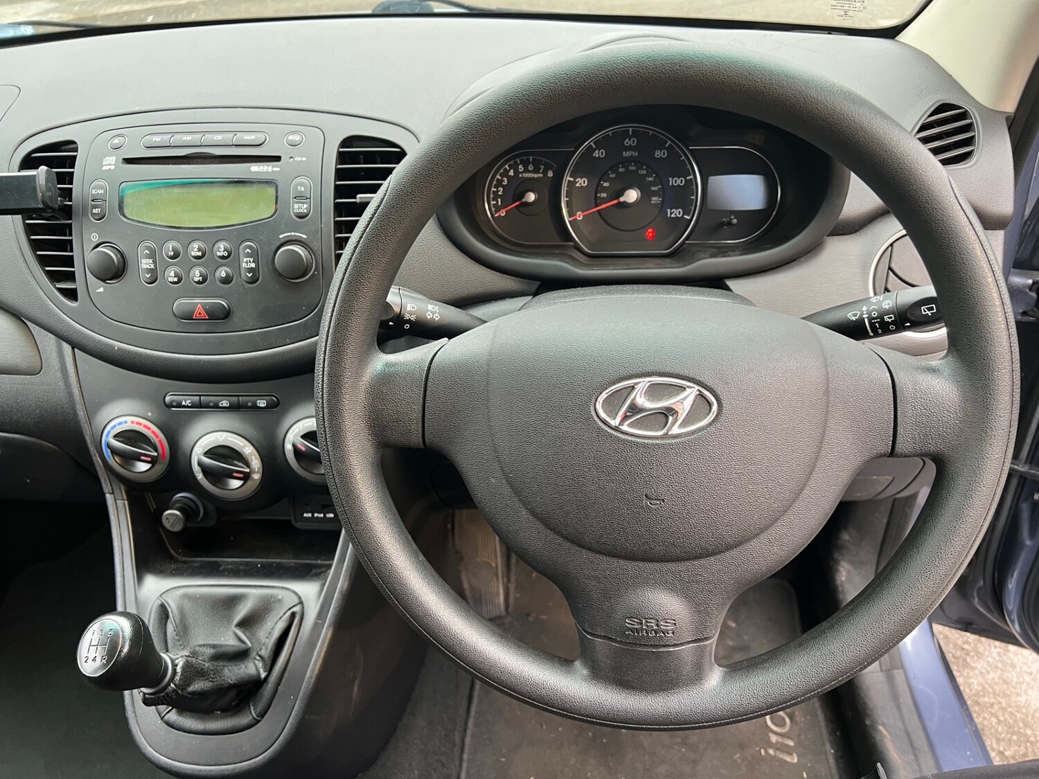 Used Hyundai i10 2014 for sale - 77364805: Photo 12