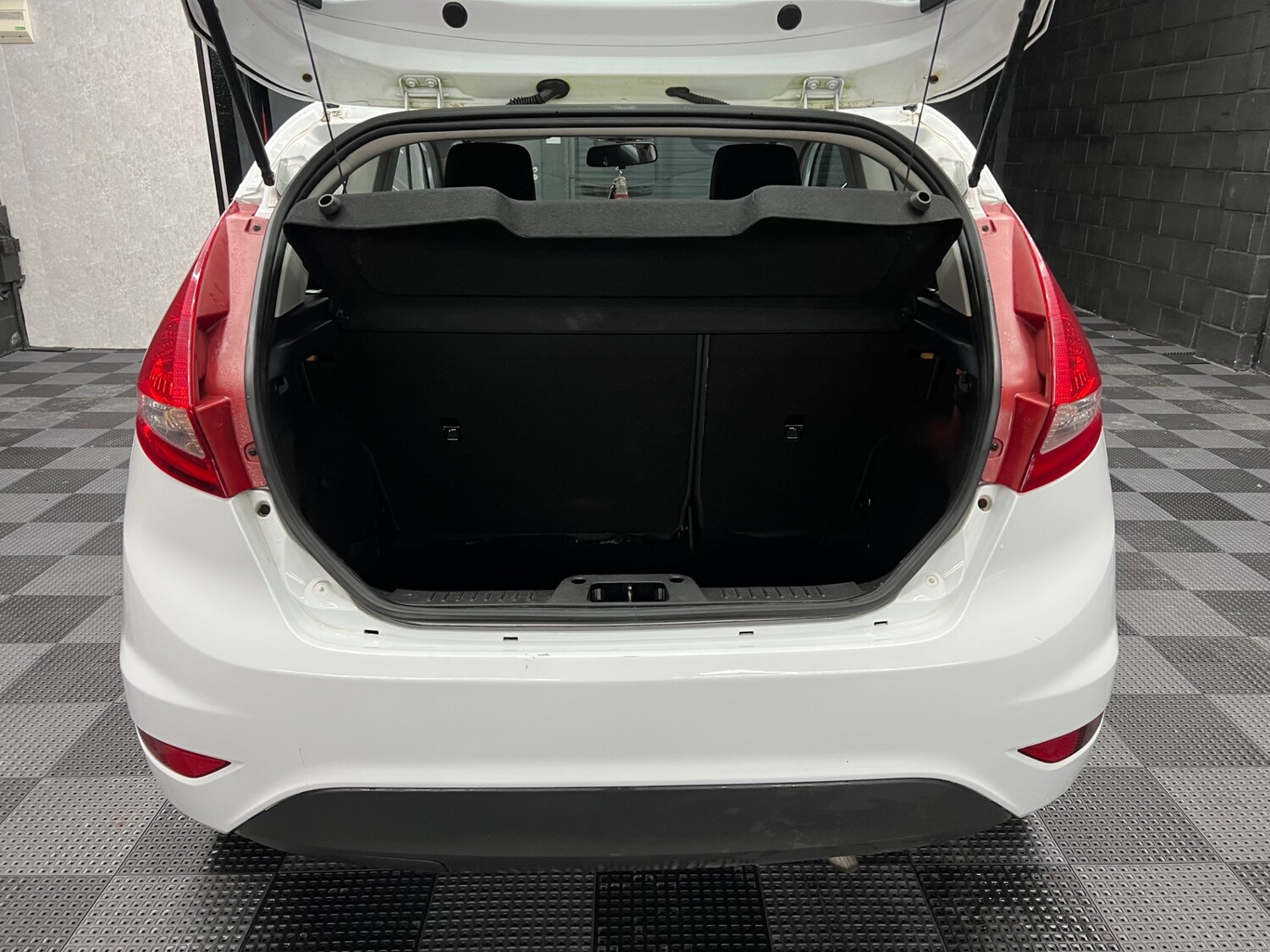 Used Ford Fiesta 2011 for sale - 78120900: Photo 13