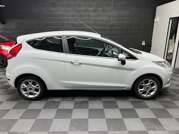 Used Ford Fiesta 2011 for sale - 78120900: Photo