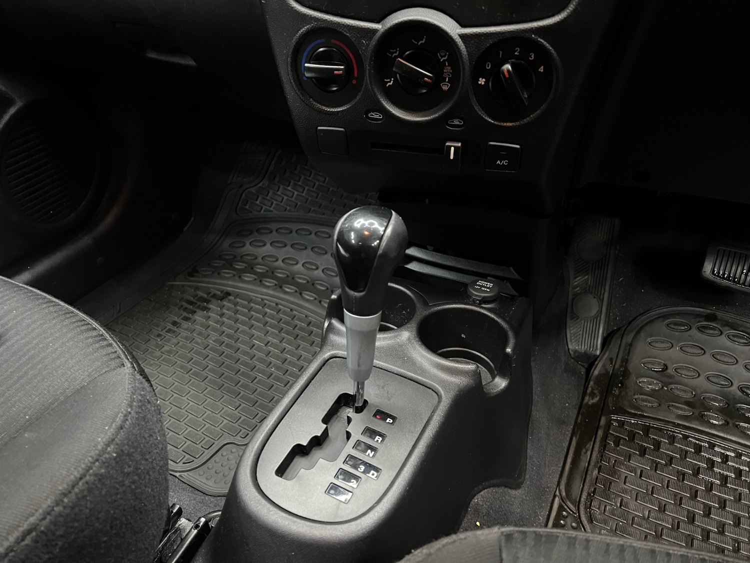 Used Kia Picanto 2010 for sale - 77687768: Photo 13