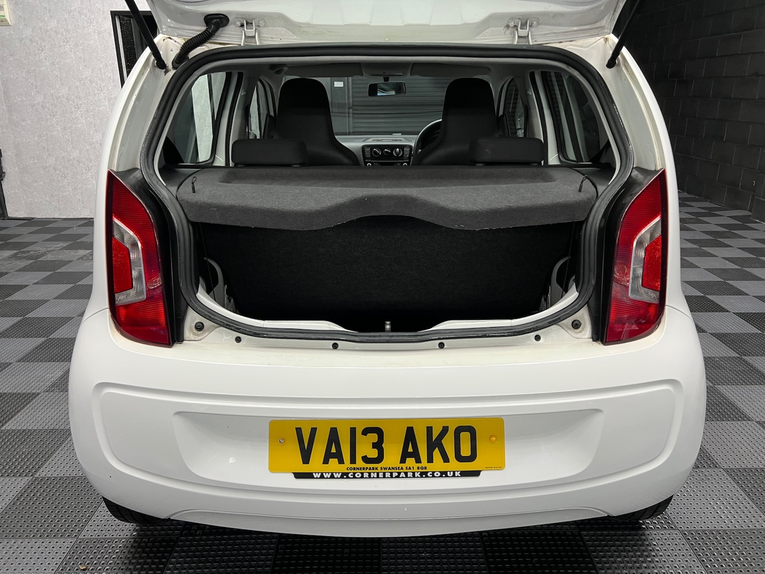 Used Volkswagen up! 2013 for sale - 76554181: Photo 15