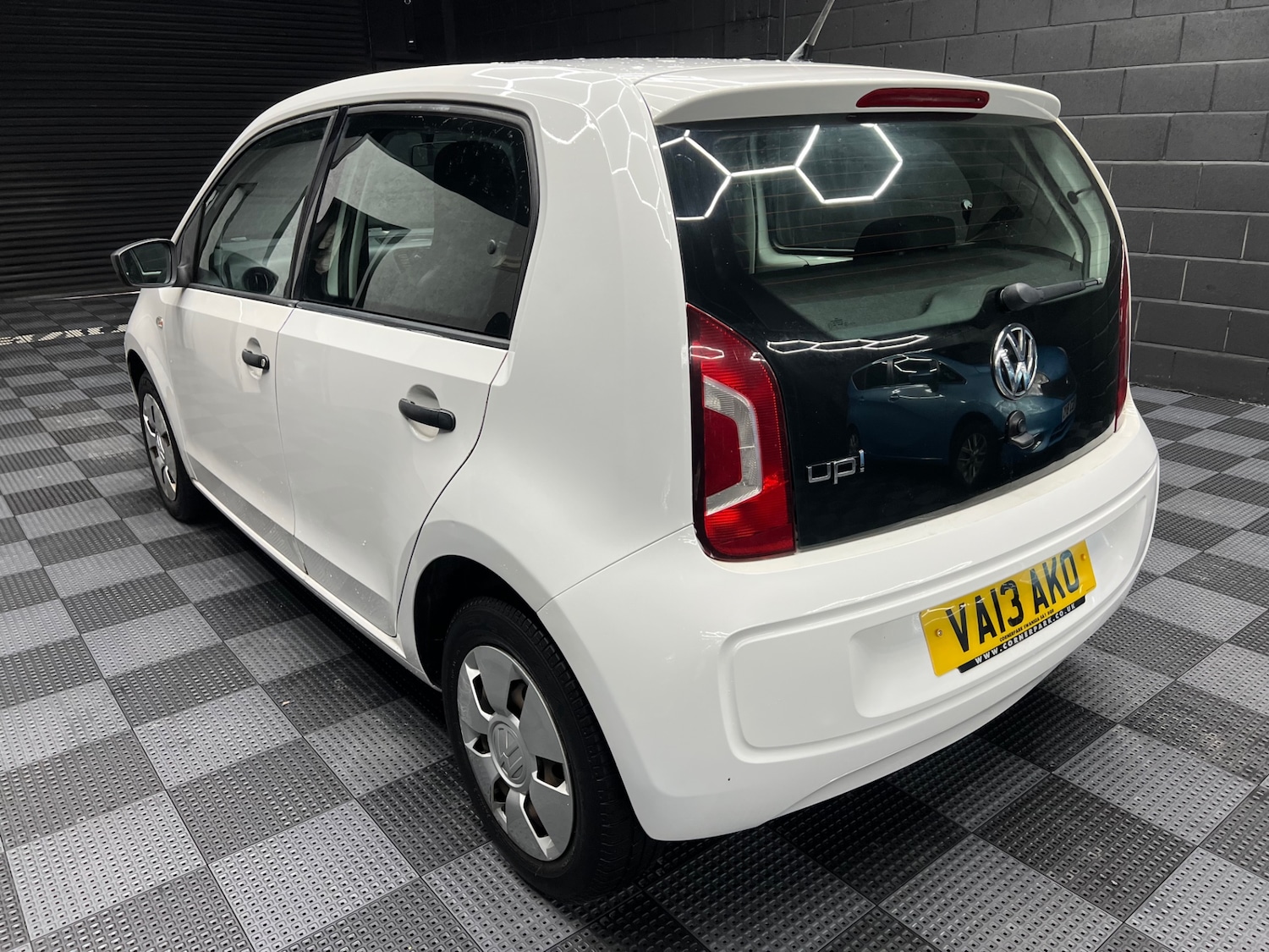 Used Volkswagen up! 2013 for sale - 76554181: Photo 5