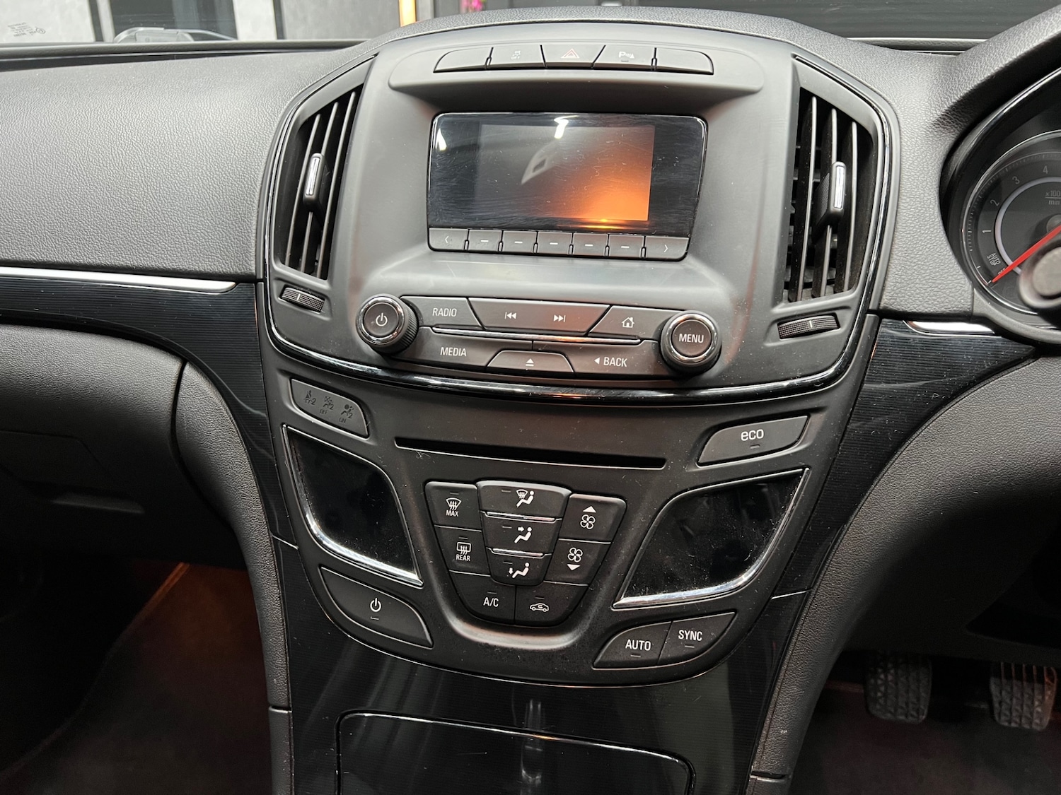 Used Vauxhall Insignia 2014 for sale - 77106084: Photo 13