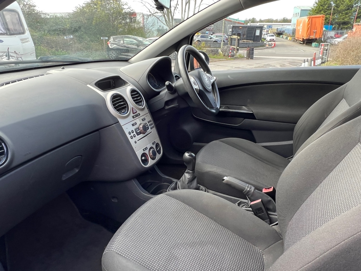 Used Vauxhall Corsa 2010 for sale - 76382724: Photo 10