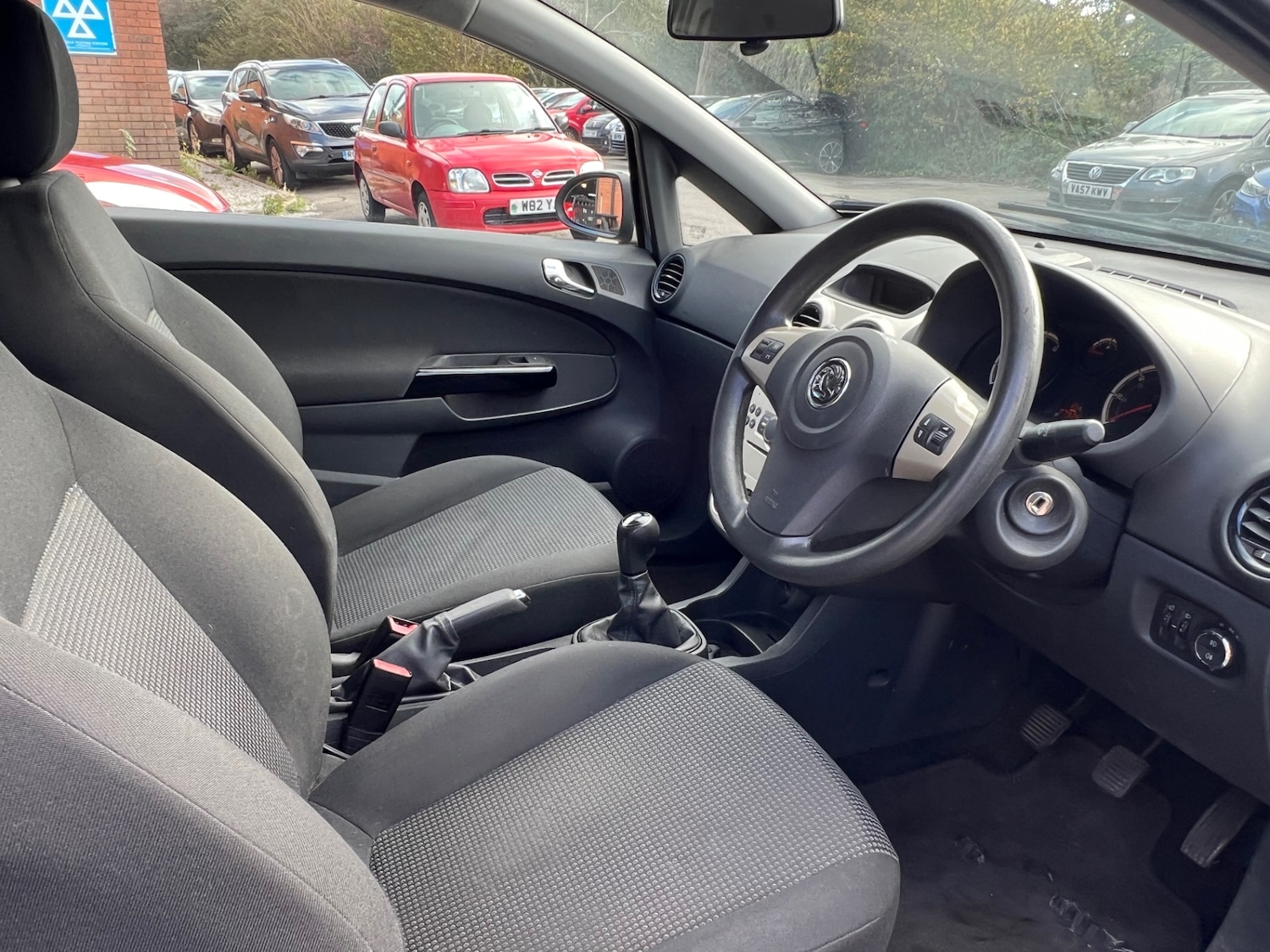 Used Vauxhall Corsa 2010 for sale - 76382724: Photo 9