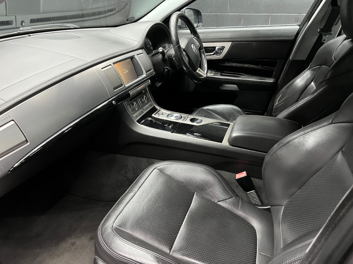 Used Jaguar XF 2011 for sale - 77592426: Photo 10