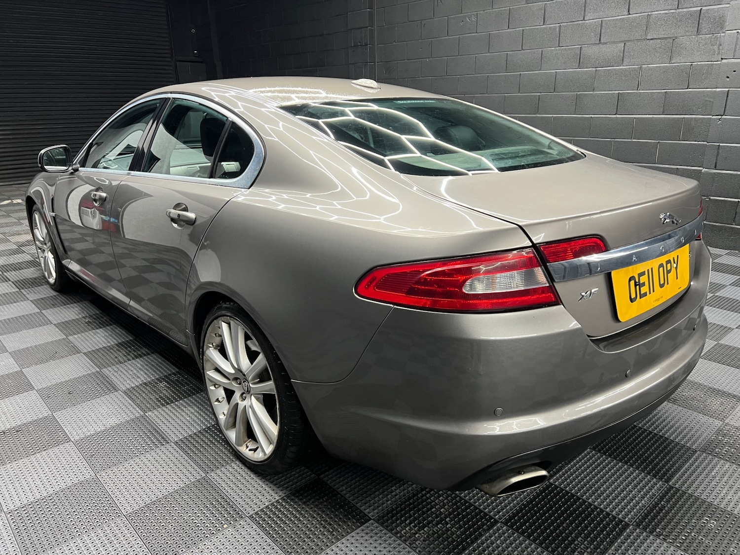 Used Jaguar XF 2011 for sale - 77592426: Photo 5