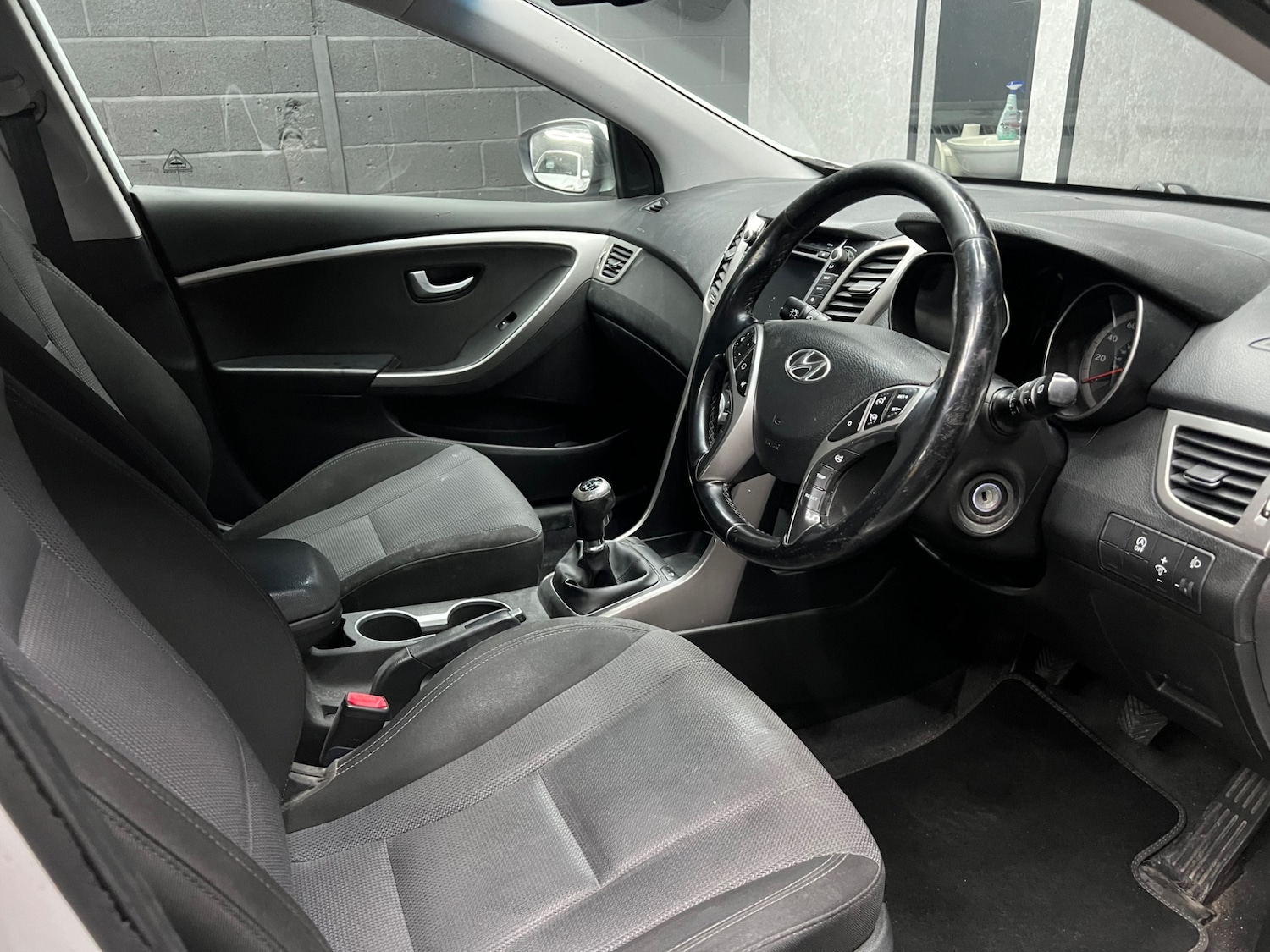 Used Hyundai i30 2015 for sale - 75472239: Photo 9