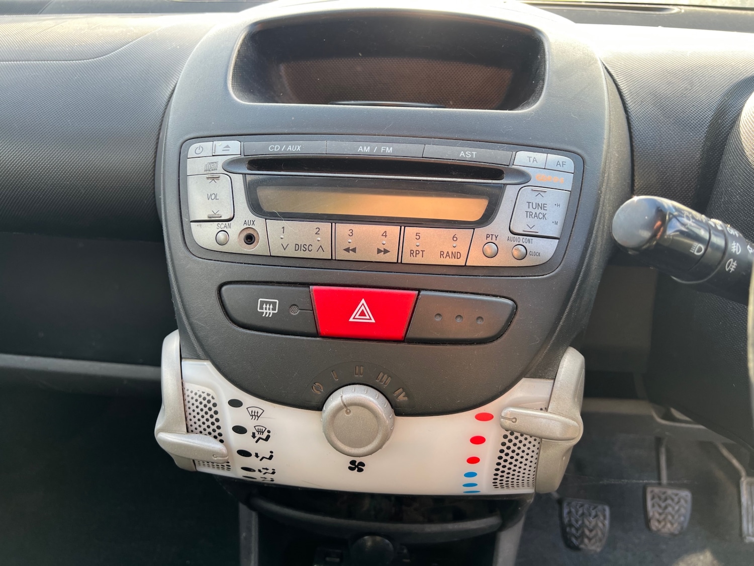 Used Toyota AYGO 2012 for sale - 77125095: Photo 11