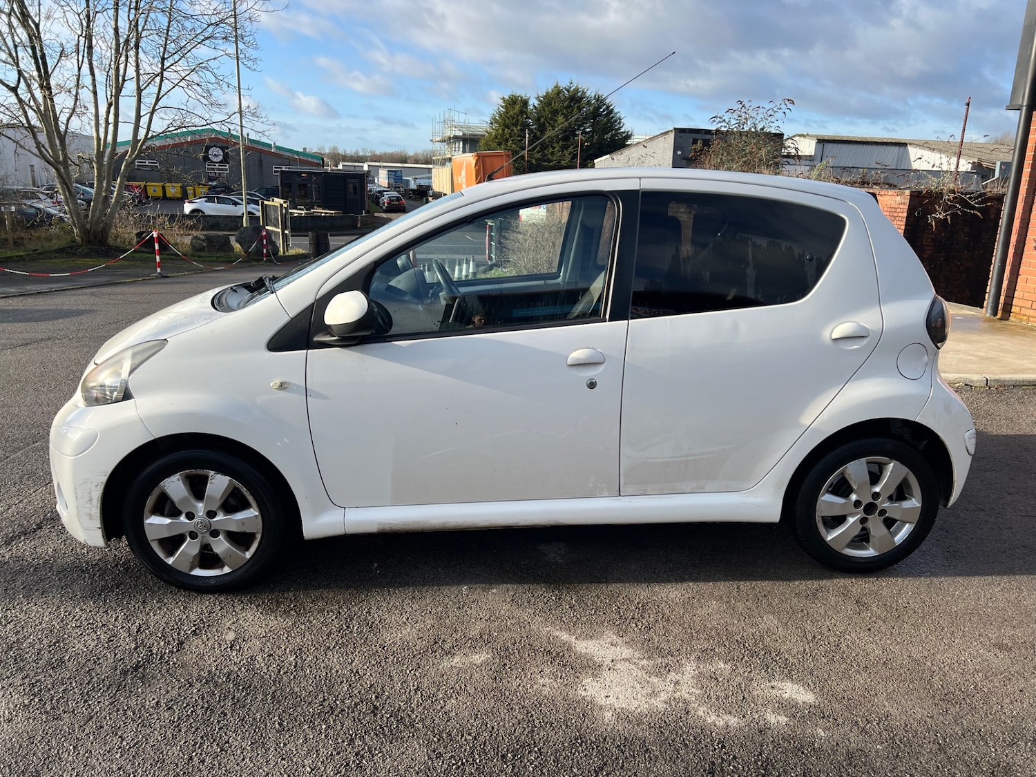 Used Toyota AYGO 2012 for sale - 77125095: Photo 6