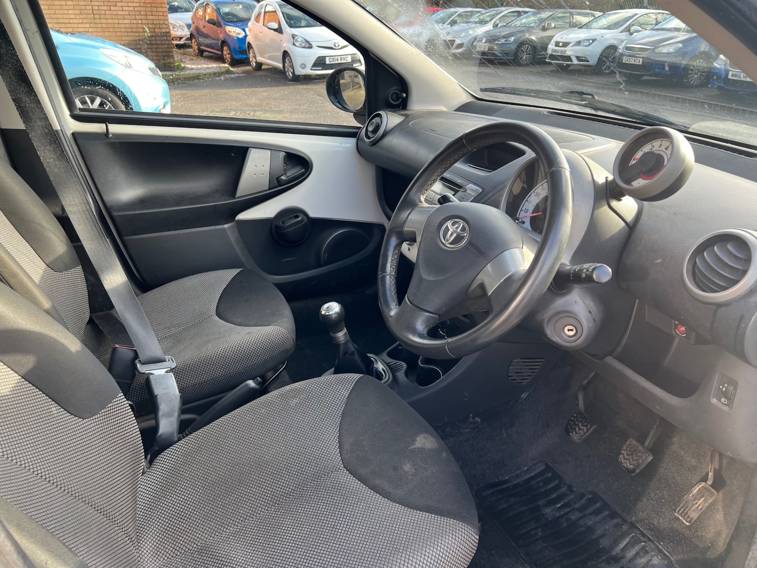 Used Toyota AYGO 2012 for sale - 77125095: Photo 8