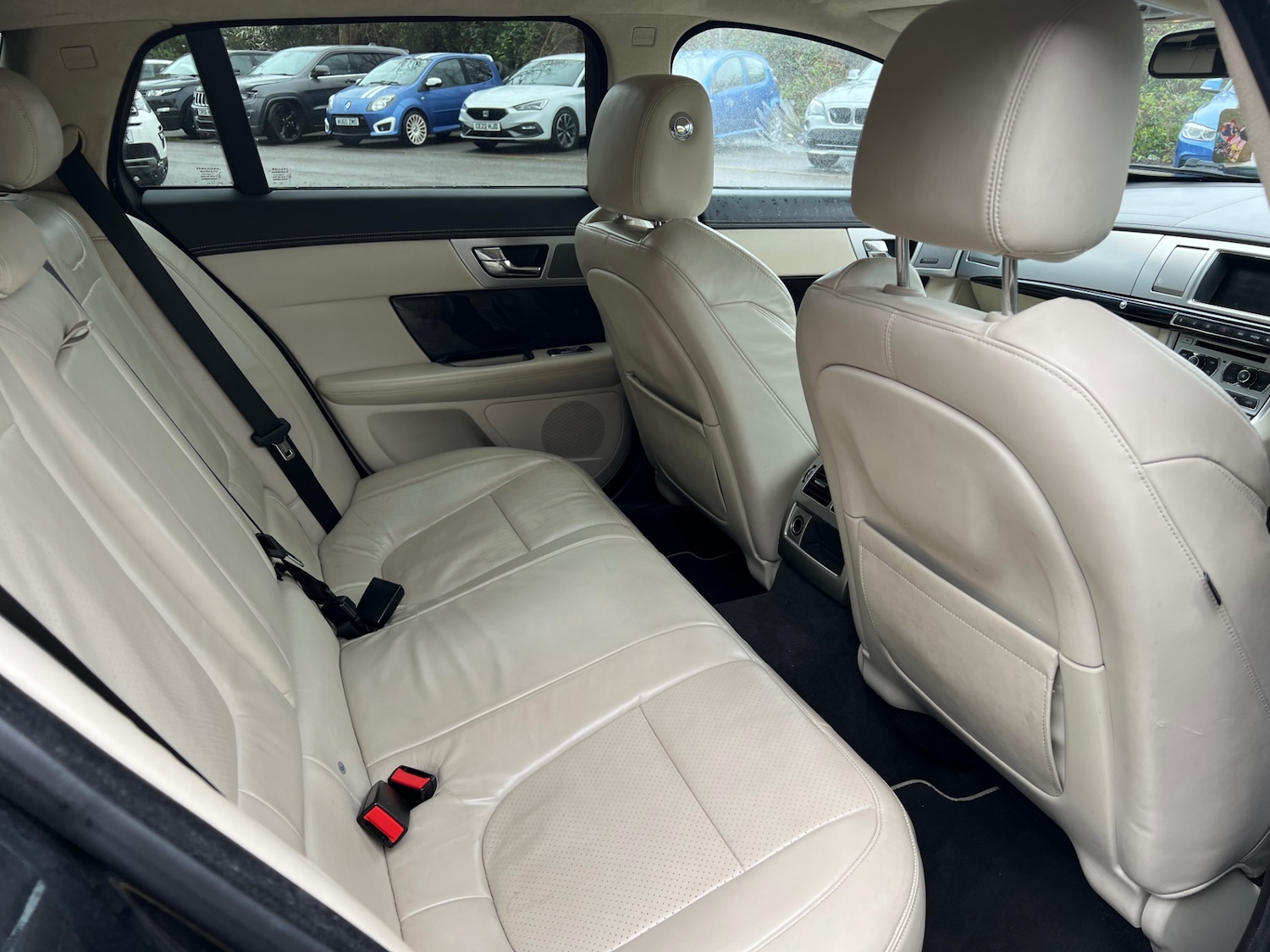 Used Jaguar XF 2013 for sale - 78010960: Photo 14