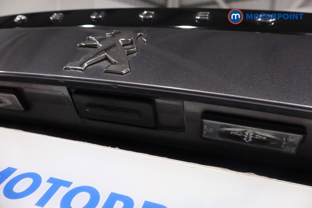 Used Peugeot 2008 2020 for sale - 77848907: Photo 44