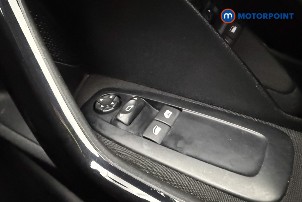 Used Peugeot 208 2017 for sale - 76653557: Photo 22